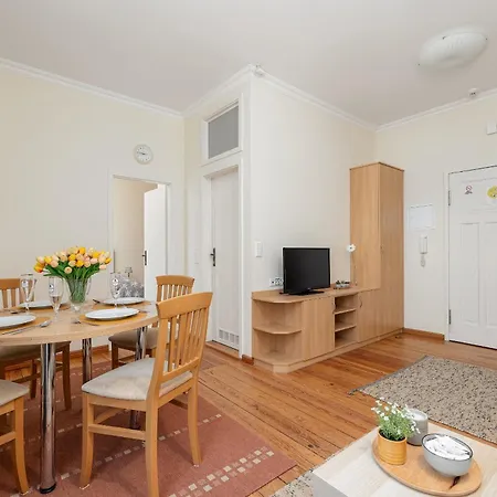 Charming Located Near The Promenade In By Renters Świnoujście